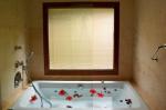 Grand Onder Hotel Suite Bathroom